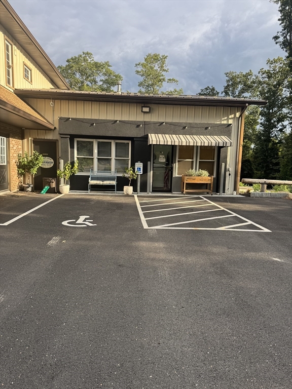 946-948 American Legion Hwy, Westport, Massachusetts, ,Commercial Lease,For Rent,American Legion Hwy,73429845