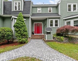 30 Bay Rd, Easton, Massachusetts, 5 Bedrooms Bedrooms, 11 Rooms Rooms,3.5 BathroomsBathrooms,Residential Lease,For Rent,Bay Rd,73417472