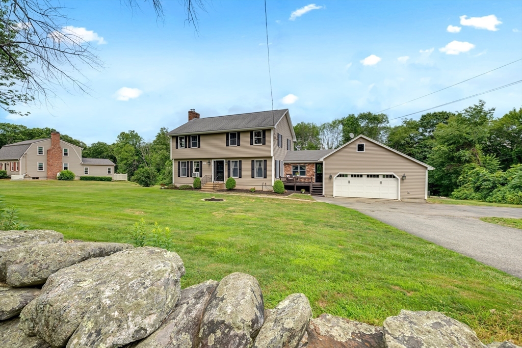 157 Podunk Rd, Sturbridge, Massachusetts, 4 Bedrooms Bedrooms, 9 Rooms Rooms,2.5 BathroomsBathrooms,Residential,For Sale,Podunk Rd,73401492