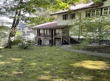 283 Buckminster Rd, Brookline, Massachusetts, 1 Bedroom Bedrooms, 4 Rooms Rooms,1 BathroomBathrooms,Residential Lease,For Rent,Buckminster Rd,73430115