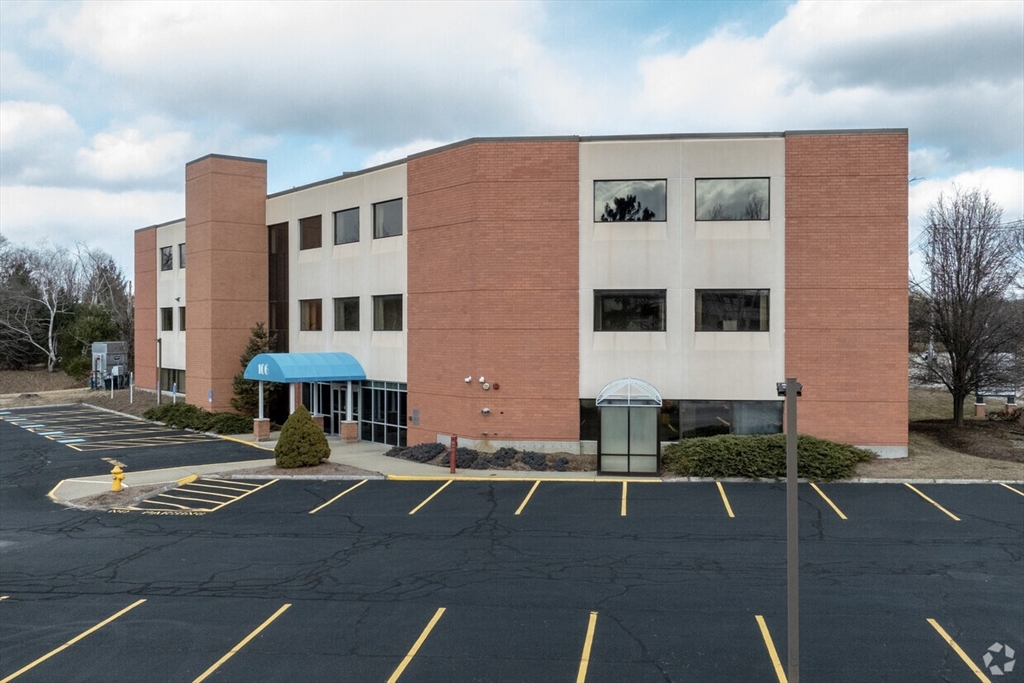 106 E Main St, Westborough, Massachusetts, ,Commercial Lease,For Rent,E Main St,73430077