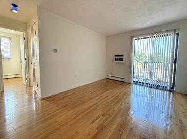 200 Governors Park, Winthrop, Massachusetts, 2 Bedrooms Bedrooms, 4 Rooms Rooms,1 BathroomBathrooms,Residential Lease,For Rent,Governors Park,73417448