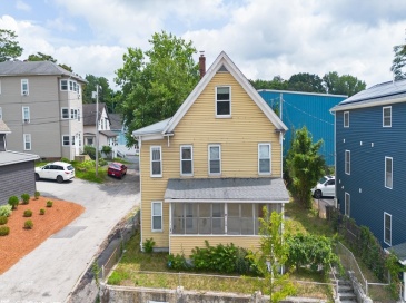 363 Shrewsbury St, Worcester, Massachusetts, 5 Bedrooms Bedrooms, 10 Rooms Rooms,2 BathroomsBathrooms,Residential Income,For Sale,Shrewsbury St,73415568