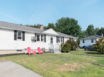 18-20 Neillian Way, Bedford, Massachusetts, 5 Bedrooms Bedrooms, 9 Rooms Rooms,2 BathroomsBathrooms,Residential Income,For Sale,Neillian Way,73420091