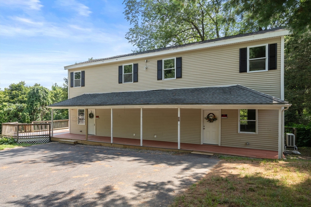 26 Main St, Spencer, Massachusetts, 4 Bedrooms Bedrooms, 10 Rooms Rooms,2 BathroomsBathrooms,Residential Income,For Sale,Main St,73410953