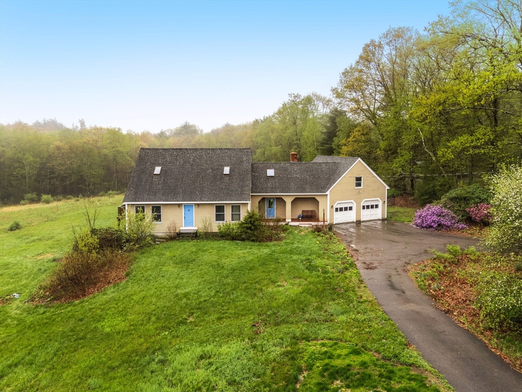 55 Hale Rd, Hubbardston, Massachusetts, 3 Bedrooms Bedrooms, 7 Rooms Rooms,3 BathroomsBathrooms,Residential,For Sale,Hale Rd,73371570