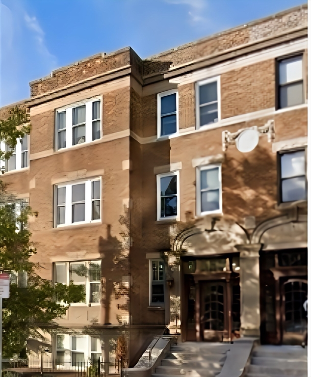 2025 Commonwealth Avenue, Boston, Massachusetts, 2 Bedrooms Bedrooms, 4 Rooms Rooms,2 BathroomsBathrooms,Residential Lease,For Rent,Commonwealth Avenue,73397534