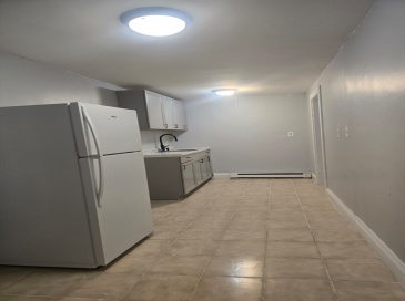 16 Surfside Rd., Lynn, Massachusetts, 1 Bedroom Bedrooms, 3 Rooms Rooms,1 BathroomBathrooms,Residential Lease,For Rent,Surfside Rd.,73430343