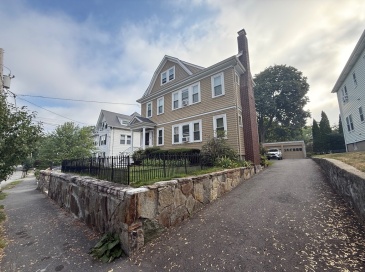 92 Central Ave, Newton, Massachusetts, 2 Bedrooms Bedrooms, 7 Rooms Rooms,1 BathroomBathrooms,Residential Lease,For Rent,Central Ave,73416963