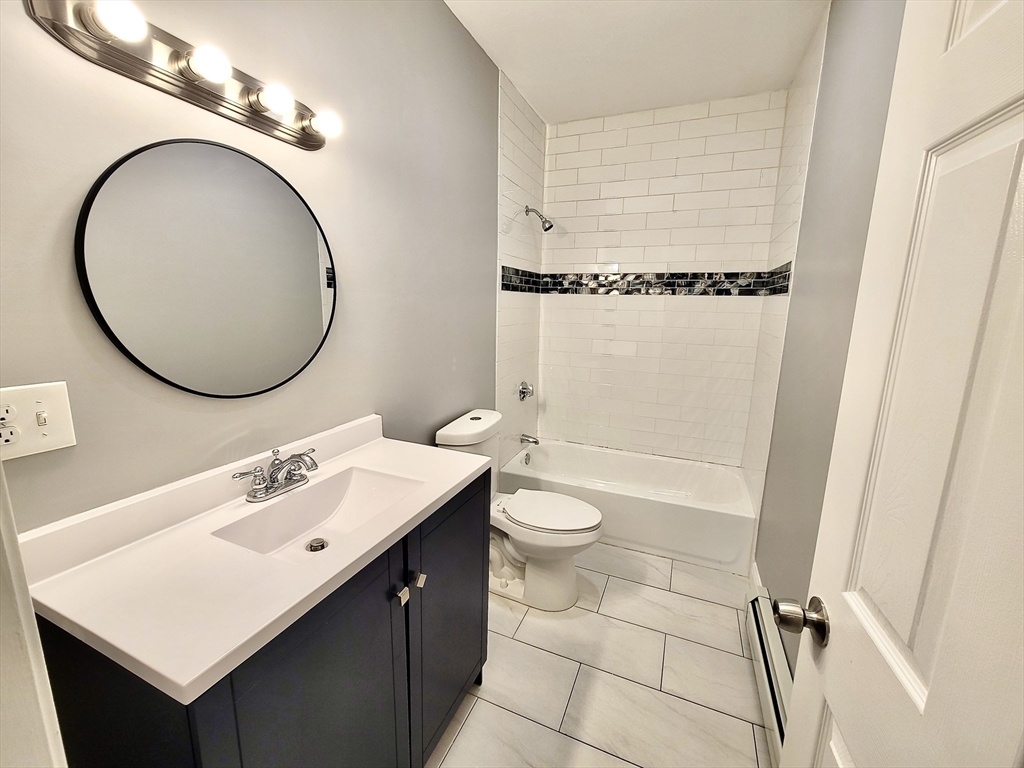 525 Charles Street, Providence, Rhode Island, 3 Bedrooms Bedrooms, 5 Rooms Rooms,1 BathroomBathrooms,Residential Lease,For Rent,Charles Street,73419034