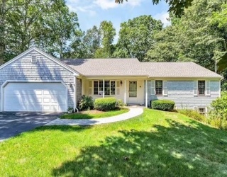 97 Headwaters Rd, Barnstable, Massachusetts, 3 Bedrooms Bedrooms, 9 Rooms Rooms,2 BathroomsBathrooms,Residential Lease,For Rent,Headwaters Rd,73430755