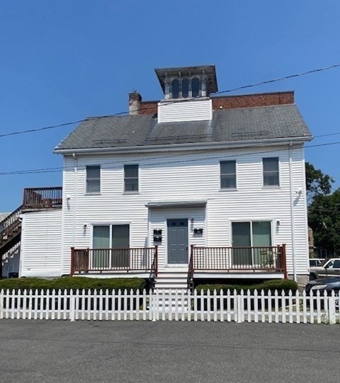 44 Park Street, Malden, Massachusetts, 4 Bedrooms Bedrooms, 10 Rooms Rooms,3 BathroomsBathrooms,Residential Income,For Sale,Park Street,73412071