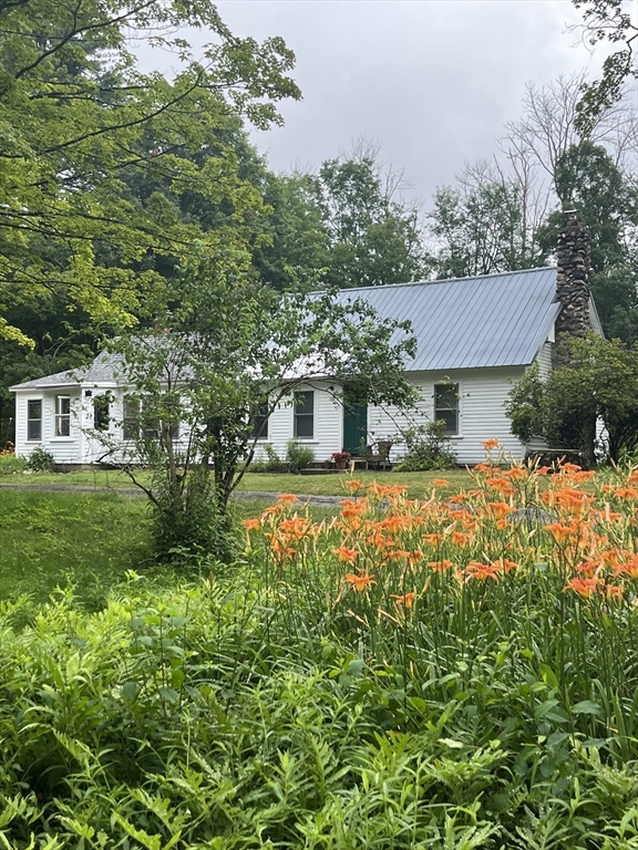 182 Neilson Road, New Salem, Massachusetts, 3 Bedrooms Bedrooms, 8 Rooms Rooms,1 BathroomBathrooms,Residential,For Sale,Neilson Road,73401159