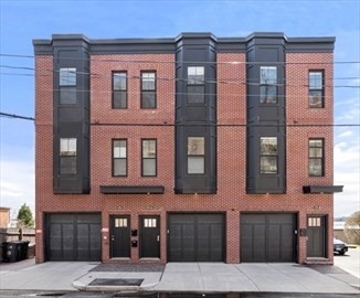 174 Fisher Ave, Boston, Massachusetts, 2 Bedrooms Bedrooms, 5 Rooms Rooms,1.5 BathroomsBathrooms,Residential Lease,For Rent,Fisher Ave,73417765