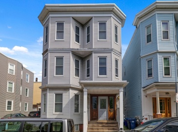 84 Marine Rd, Boston, Massachusetts, 9 Bedrooms Bedrooms, 18 Rooms Rooms,6 BathroomsBathrooms,Residential Income,For Sale,Marine Rd,73375390