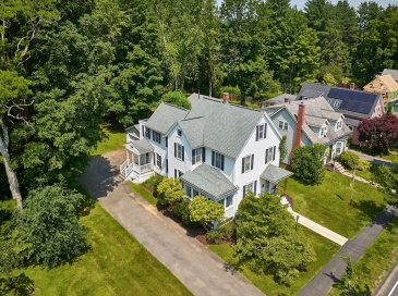 154 North Maple Street, Northampton, Massachusetts, 4 Bedrooms Bedrooms, 11 Rooms Rooms,2 BathroomsBathrooms,Residential Income,For Sale,North Maple Street,73397188