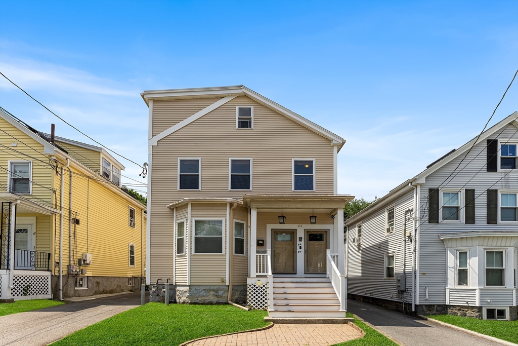 61 Neponset Ave, Boston, Massachusetts, 7 Bedrooms Bedrooms, 15 Rooms Rooms,3.5 BathroomsBathrooms,Residential Income,For Sale,Neponset Ave,73407954
