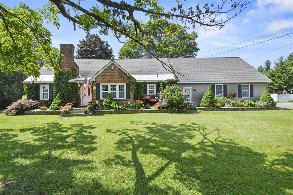 235 Pleasant St, Dalton, Massachusetts, 4 Bedrooms Bedrooms, 7 Rooms Rooms,3 BathroomsBathrooms,Residential,For Sale,Pleasant St,73412527