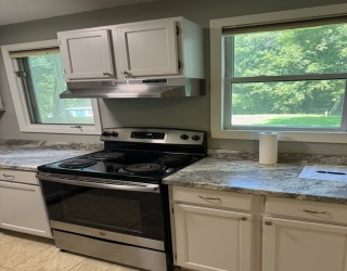 23 Sunnyside Ave, Hanover, Massachusetts, 1 Bedroom Bedrooms, 3 Rooms Rooms,1 BathroomBathrooms,Residential Lease,For Rent,Sunnyside Ave,73420034