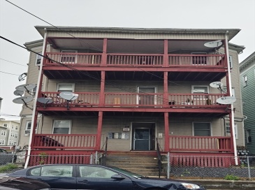54 Shirley Ave, Revere, Massachusetts, 12 Bedrooms Bedrooms, 24 Rooms Rooms,6 BathroomsBathrooms,Residential Income,For Sale,Shirley Ave,73371938