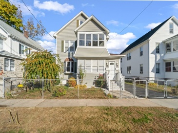 19-21 Daniel St, Springfield, Massachusetts, 3 Bedrooms Bedrooms, 5 Rooms Rooms,1 BathroomBathrooms,Residential Lease,For Rent,Daniel St,73408994