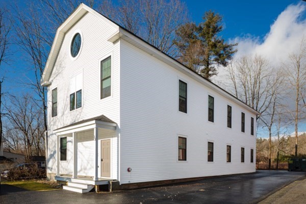 33 West Main Street, Groton, Massachusetts, 1 Bedroom Bedrooms, 3 Rooms Rooms,1 BathroomBathrooms,Residential Lease,For Rent,West Main Street,73431162