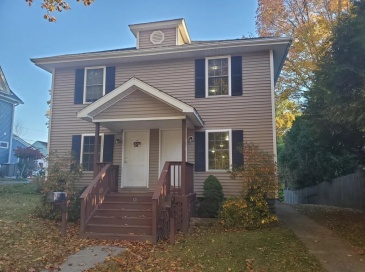 60 Amherst, Worcester, Massachusetts, 3 Bedrooms Bedrooms, 5 Rooms Rooms,2 BathroomsBathrooms,Residential Lease,For Rent,Amherst,73410025