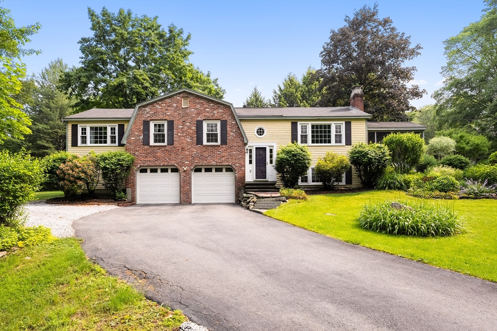 5 Ingalls Rd, Tyngsborough, Massachusetts, 3 Bedrooms Bedrooms, 8 Rooms Rooms,1.5 BathroomsBathrooms,Residential,For Sale,Ingalls Rd,73392453