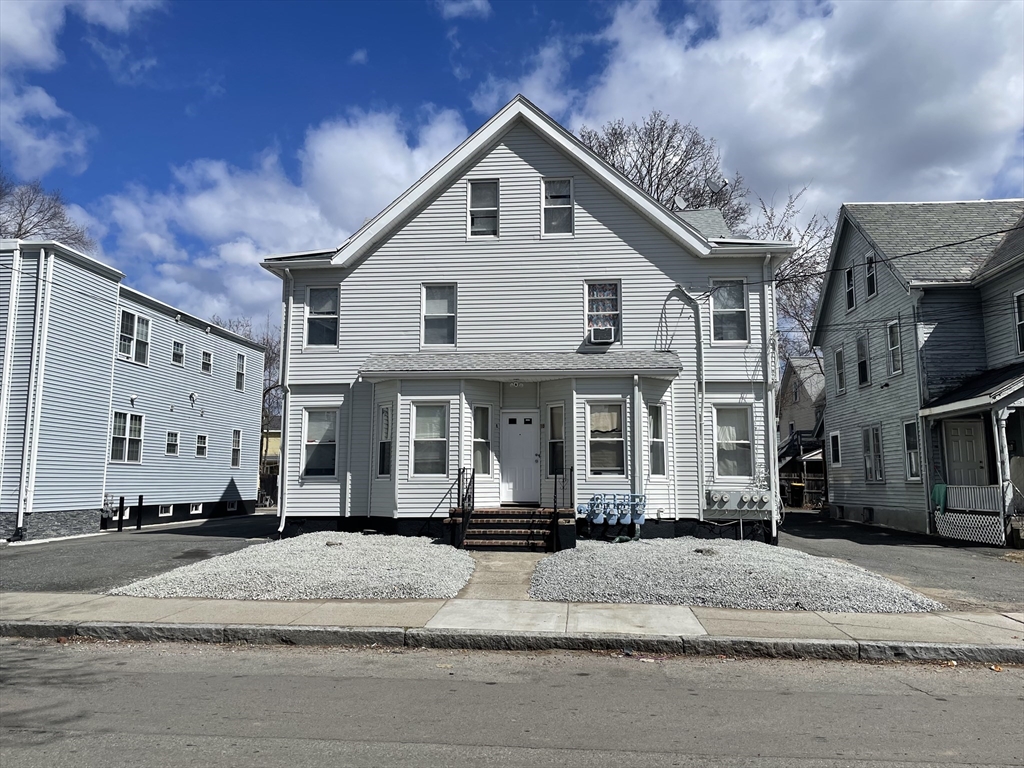 8-10 Eames, Framingham, Massachusetts, 10 Bedrooms Bedrooms, 20 Rooms Rooms,4 BathroomsBathrooms,Residential Income,For Sale,Eames,73351440