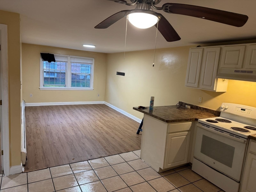 71 Mystic St, Methuen, Massachusetts, 1 Bedroom Bedrooms, 4 Rooms Rooms,1 BathroomBathrooms,Residential Lease,For Rent,Mystic St,73431549