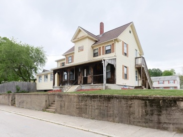 119 Bank St, Attleboro, Massachusetts, 5 Bedrooms Bedrooms, 13 Rooms Rooms,4 BathroomsBathrooms,Residential Income,For Sale,Bank St,73379019