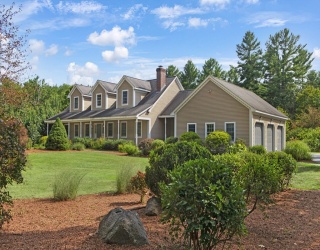 175 Lowell Street, Dunstable, Massachusetts, 3 Bedrooms Bedrooms, 8 Rooms Rooms,2.5 BathroomsBathrooms,Residential,For Sale,Lowell Street,73412495