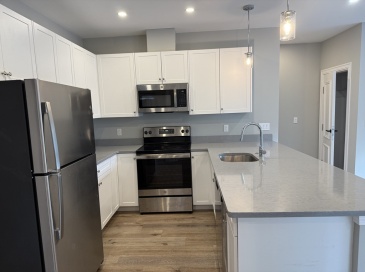 3 Burke Lane, Wellesley, Massachusetts, 2 Bedrooms Bedrooms, 5 Rooms Rooms,2 BathroomsBathrooms,Residential Lease,For Rent,Burke Lane,73432509