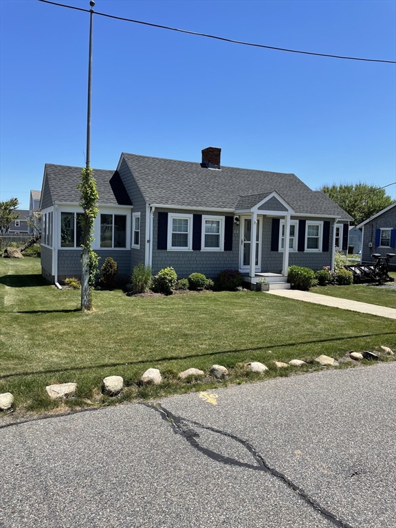 15 Saginaw Ave, Marshfield, Massachusetts, 2 Bedrooms Bedrooms, 5 Rooms Rooms,1 BathroomBathrooms,Residential Lease,For Rent,Saginaw Ave,73432586