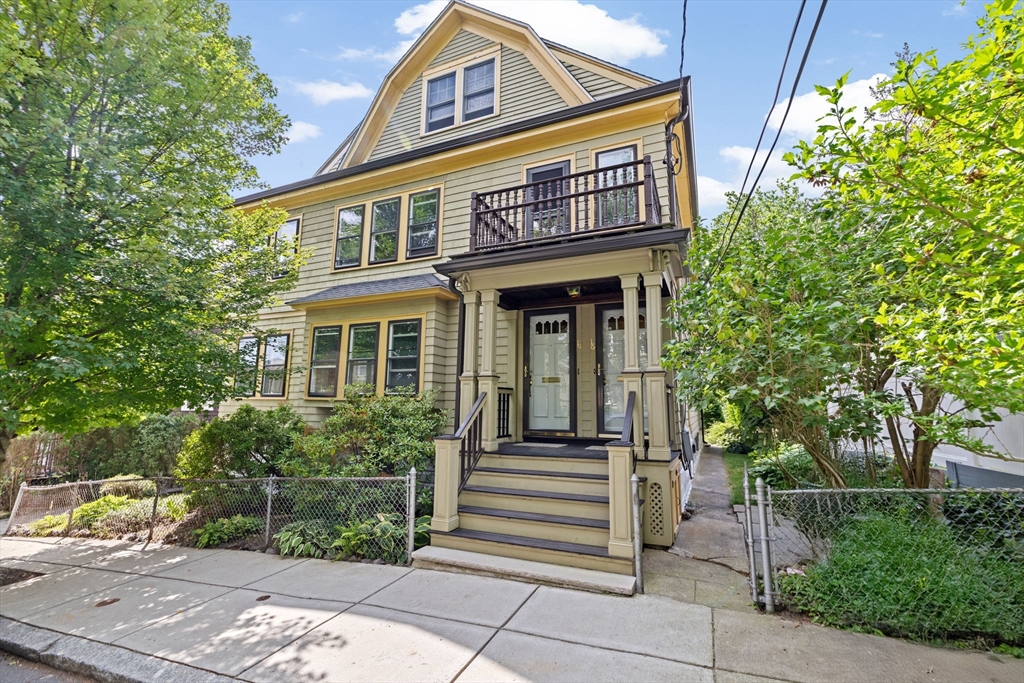 14-16 Hurlcroft Ave, Boston, Massachusetts, 5 Bedrooms Bedrooms, 14 Rooms Rooms,3 BathroomsBathrooms,Residential Income,For Sale,Hurlcroft Ave,73410236