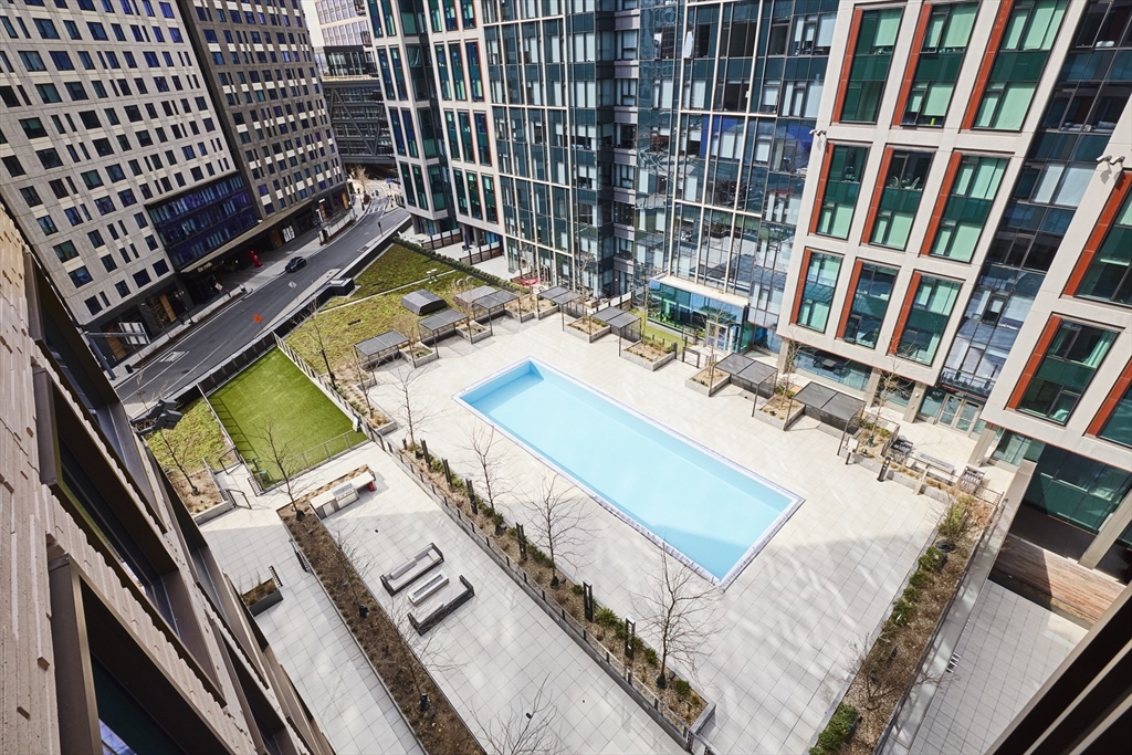 135 Seaport Blvd, Boston, Massachusetts, 2 Bedrooms Bedrooms, 4 Rooms Rooms,2.5 BathroomsBathrooms,Residential Lease,For Rent,Seaport Blvd,73401279