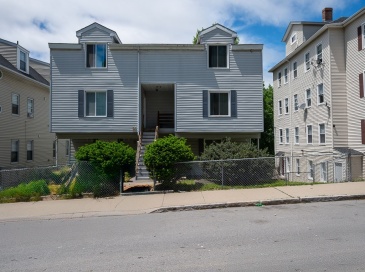 98 Eastern Ave, Worcester, Massachusetts, 2 Bedrooms Bedrooms, 6 Rooms Rooms,1.5 BathroomsBathrooms,Residential,For Sale,Eastern Ave,73378133