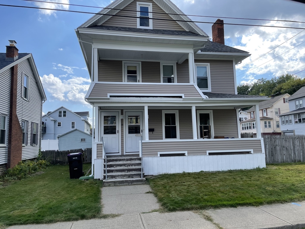 54-56 Belvidere Ave, Holyoke, Massachusetts, 2 Bedrooms Bedrooms, 4 Rooms Rooms,1 BathroomBathrooms,Residential Lease,For Rent,Belvidere Ave,73432879