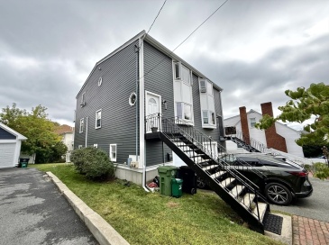 43 Edenfield Ave, Watertown, Massachusetts, 2 Bedrooms Bedrooms, 9 Rooms Rooms,2.5 BathroomsBathrooms,Residential Lease,For Rent,Edenfield Ave,73432988