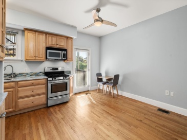 166 O, Boston, Massachusetts, 1 Bedroom Bedrooms, 3 Rooms Rooms,1 BathroomBathrooms,Residential Lease,For Rent,O,73421959