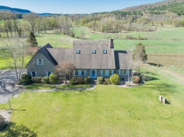 1166 Rannapo Rd, Sheffield, Massachusetts, 3 Bedrooms Bedrooms, 10 Rooms Rooms,3 BathroomsBathrooms,Residential,For Sale,Rannapo Rd,73337398