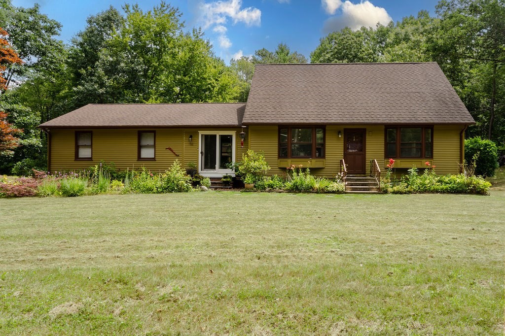 94 Whitehead Rd, Coventry, Rhode Island, 3 Bedrooms Bedrooms, 5 Rooms Rooms,2 BathroomsBathrooms,Residential,For Sale,Whitehead Rd,73405139