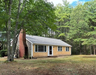 364 Tremont St, Duxbury, Massachusetts, 3 Bedrooms Bedrooms, 6 Rooms Rooms,1 BathroomBathrooms,Residential Lease,For Rent,Tremont St,73433363