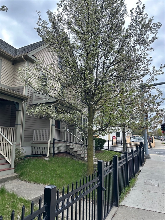 2856 Washington Street, Boston, Massachusetts, 4 Bedrooms Bedrooms, 6 Rooms Rooms,3.5 BathroomsBathrooms,Residential,For Sale,Washington Street,73309237