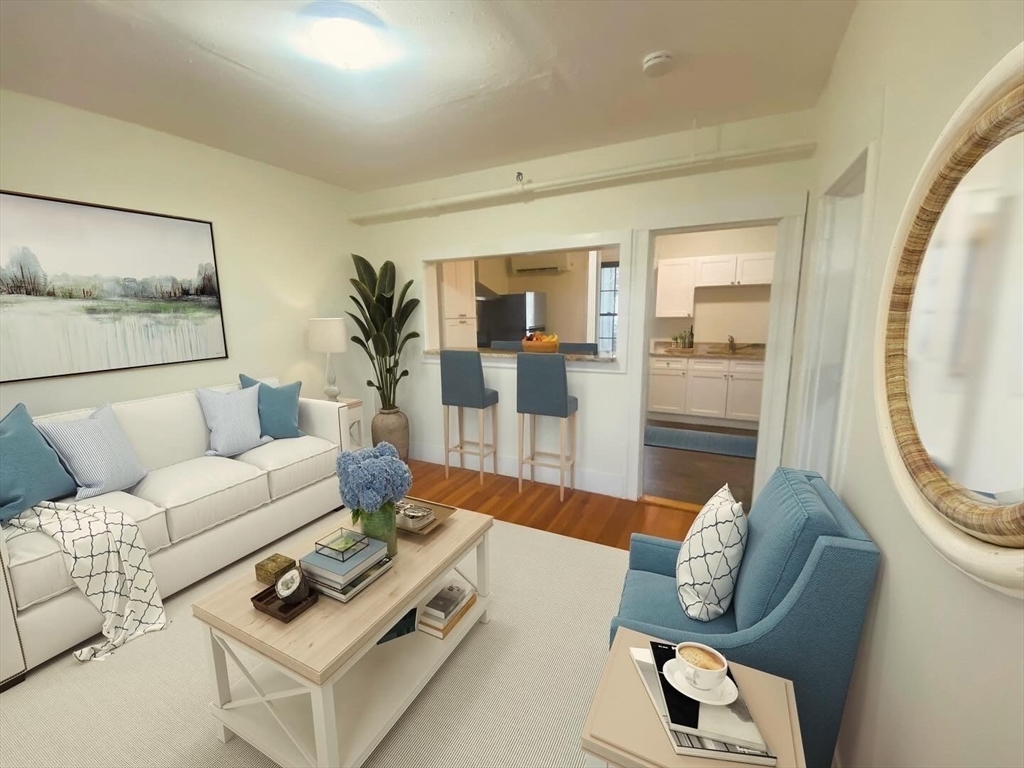 21 Commonwealth Ave, Concord, Massachusetts, 1 Bedroom Bedrooms, 4 Rooms Rooms,1 BathroomBathrooms,Residential Lease,For Rent,Commonwealth Ave,73427485