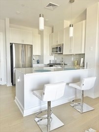 65 Washington, Salem, Massachusetts, 1 Bedroom Bedrooms, 4 Rooms Rooms,1.5 BathroomsBathrooms,Residential Lease,For Rent,Washington,73424194