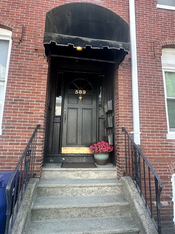 589 East 5th Street, Boston, Massachusetts, 1 Bedroom Bedrooms, 4 Rooms Rooms,1 BathroomBathrooms,Residential Lease,For Rent,East 5th Street,73426832