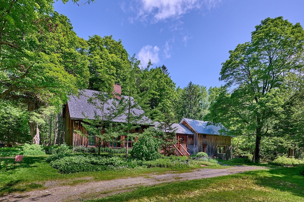 102 Chestnut Hill Loop, Montague, Massachusetts, 2 Bedrooms Bedrooms, 6 Rooms Rooms,1.5 BathroomsBathrooms,Residential,For Sale,Chestnut Hill Loop,73384997