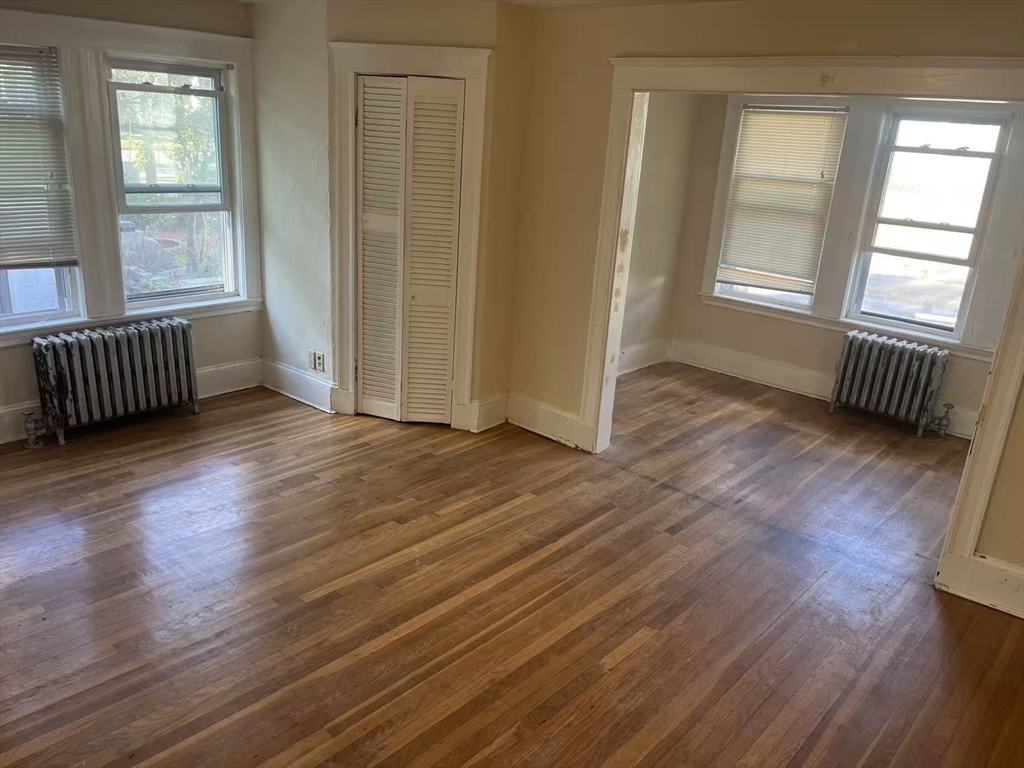 66 Tirrell St, Quincy, Massachusetts, 2 Bedrooms Bedrooms, 4 Rooms Rooms,1 BathroomBathrooms,Residential Lease,For Rent,Tirrell St,73433878