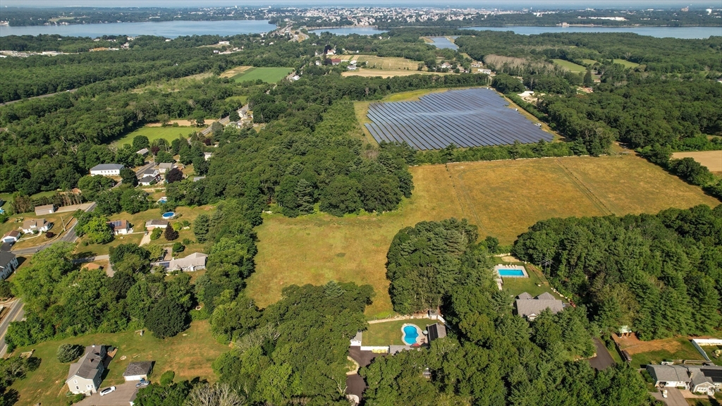 6 Cahoons Ln, Westport, Massachusetts, 2 Bedrooms Bedrooms, 5 Rooms Rooms,2 BathroomsBathrooms,Residential,For Sale,Cahoons Ln,73403691